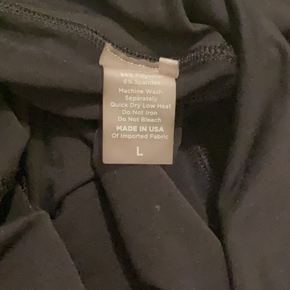 Bombshell leggings black with neon green stripes size Large - Picture 8 of 8